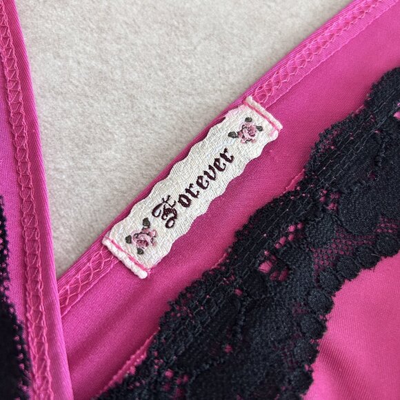 RARE 2000s Forever 21 V-Neck Top ASO Gigi Hollingsworth - Picture 4 of 10